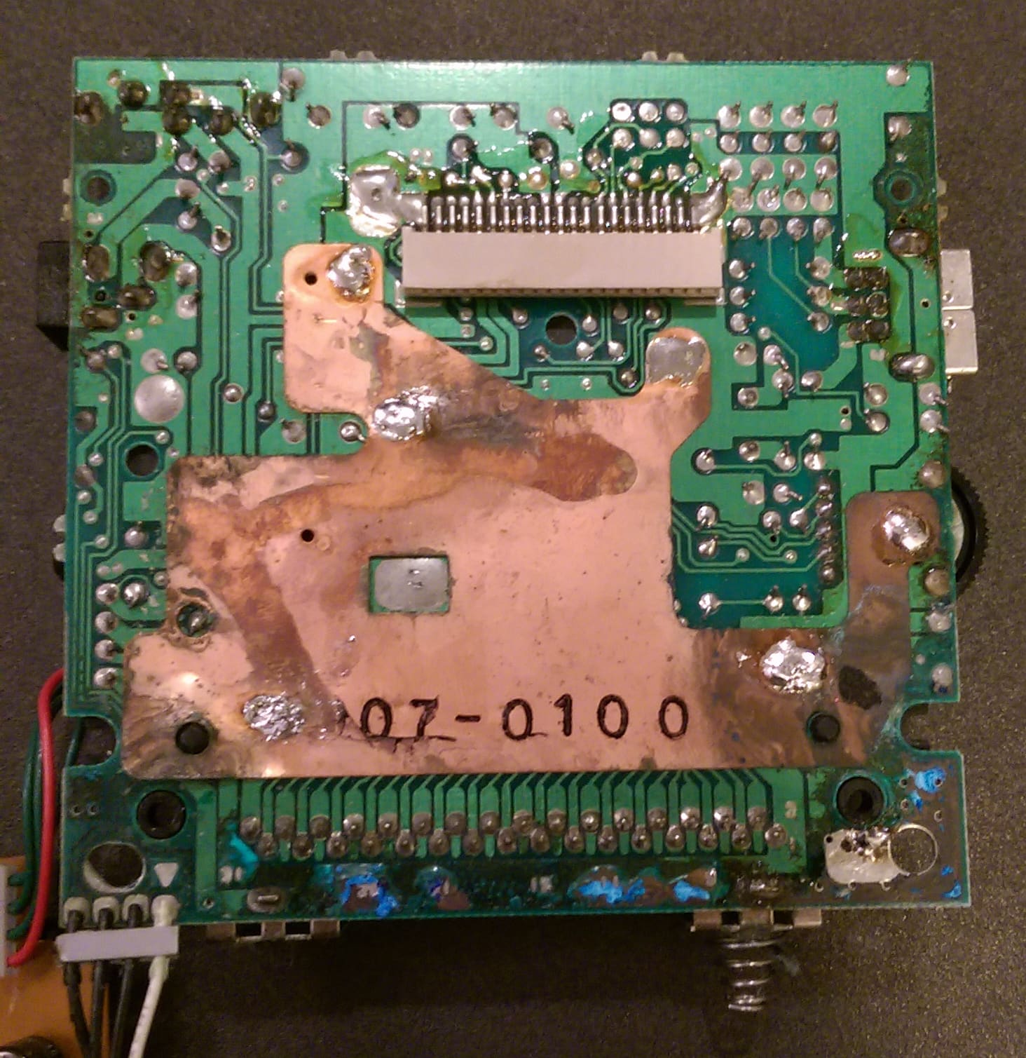 DMG: G07747556 [gekkio] - Game Boy hardware database