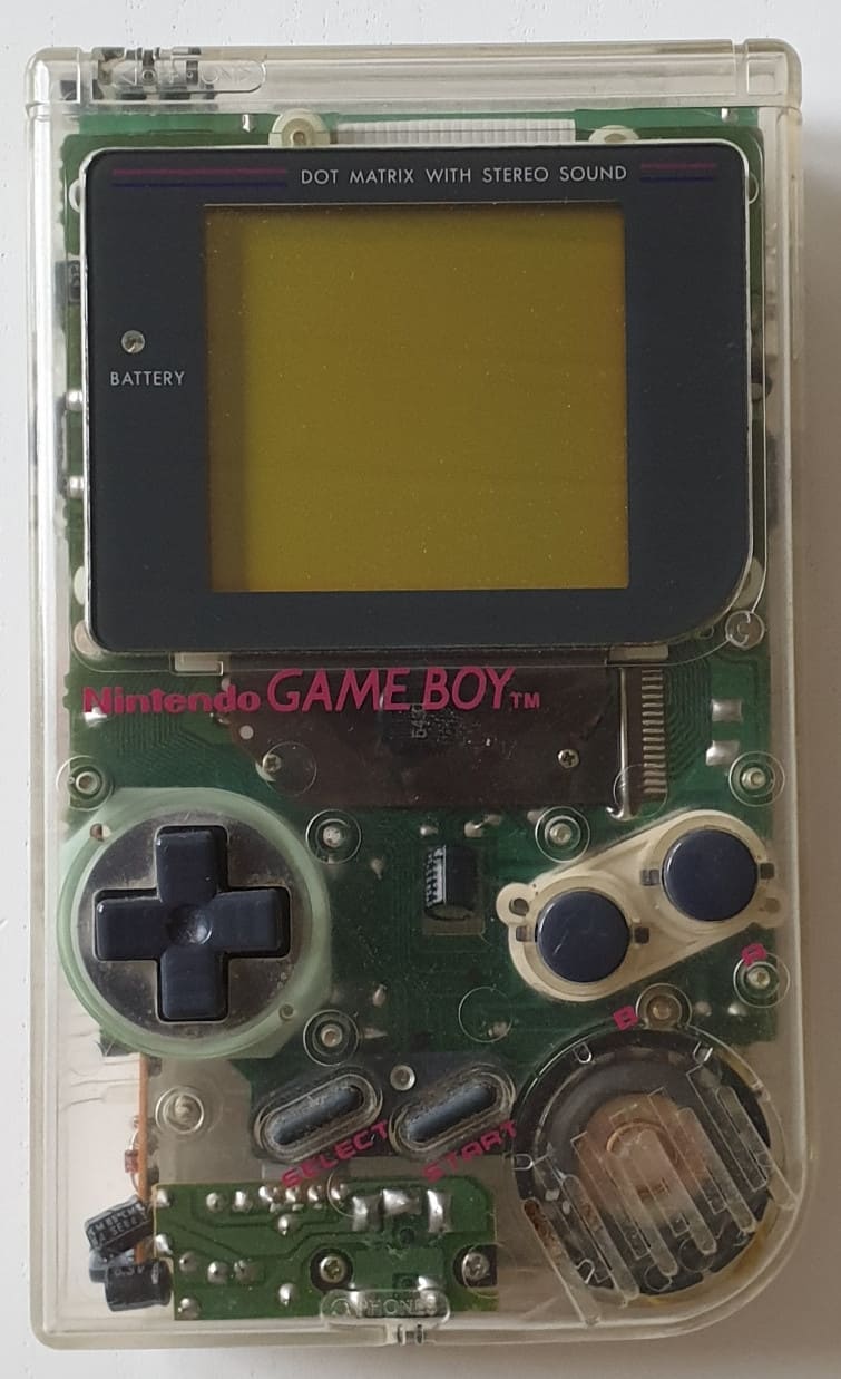 DMG: GH4220172 [@hej.luxom] - Game Boy hardware database