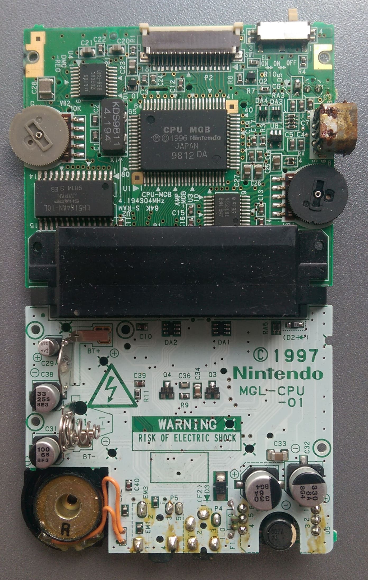 gameboy dmg motherboard